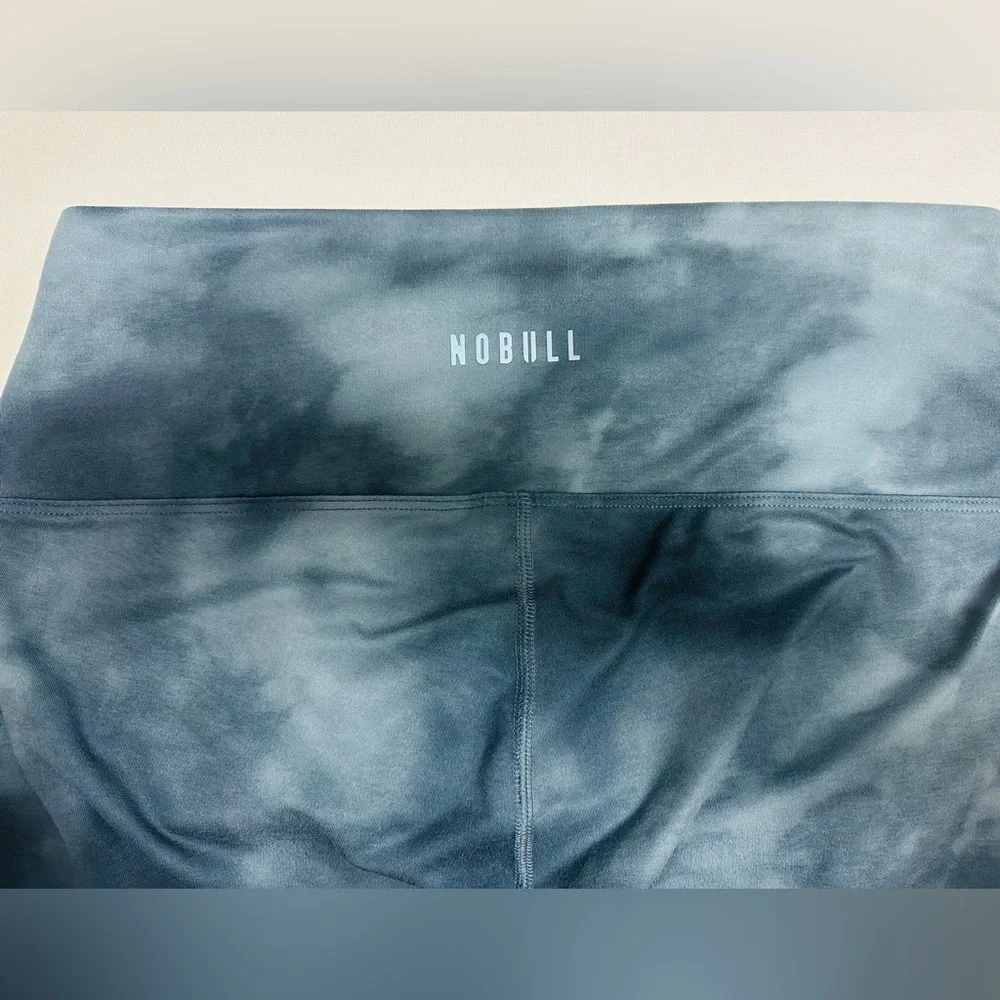 NOBULL Womens Blue Camo Leggings - Picture 4 of 7